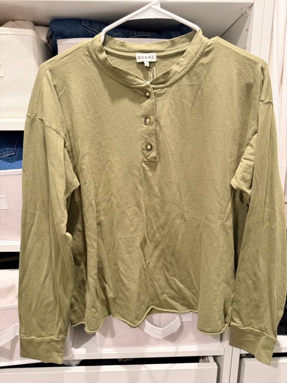 NWT DONNI. Olive Henley Top with Button Placket